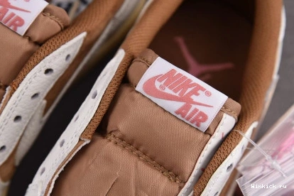 Air Jordan Scott OG Low x Travis 1 1028